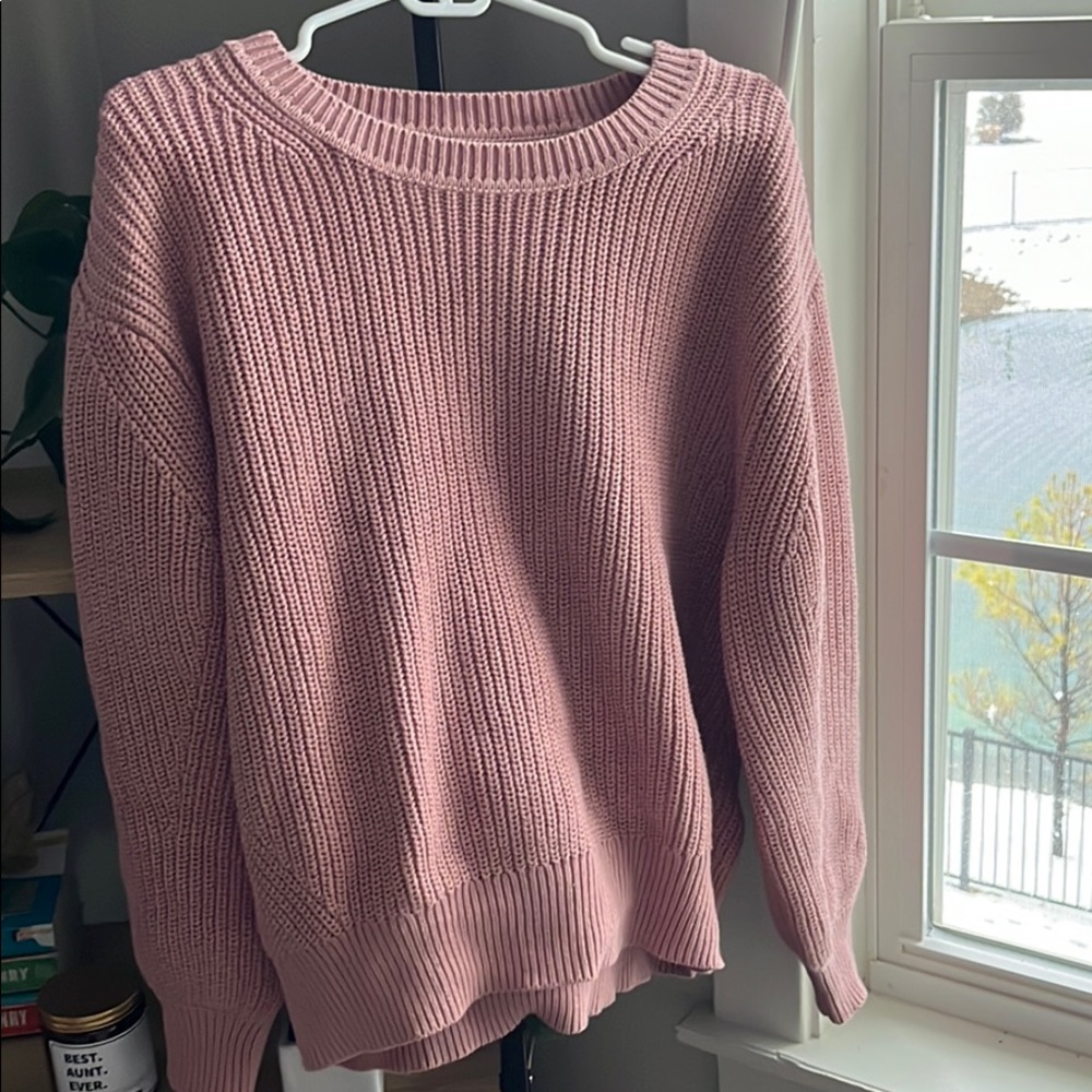 Pink gap sweater